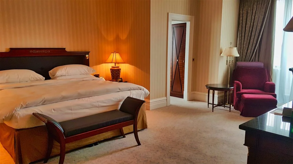 intercontinental kiev room bed image