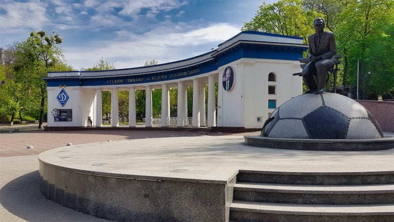 dynamo kiev entrance