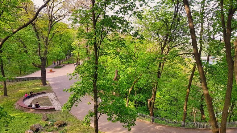volodymyrska hill park