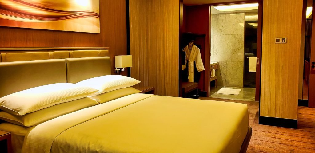 Hilton Manila Suite Bedroom