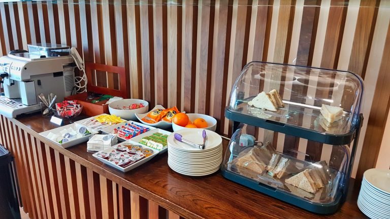 Priority Pass Calpe Lounge Gibraltar food