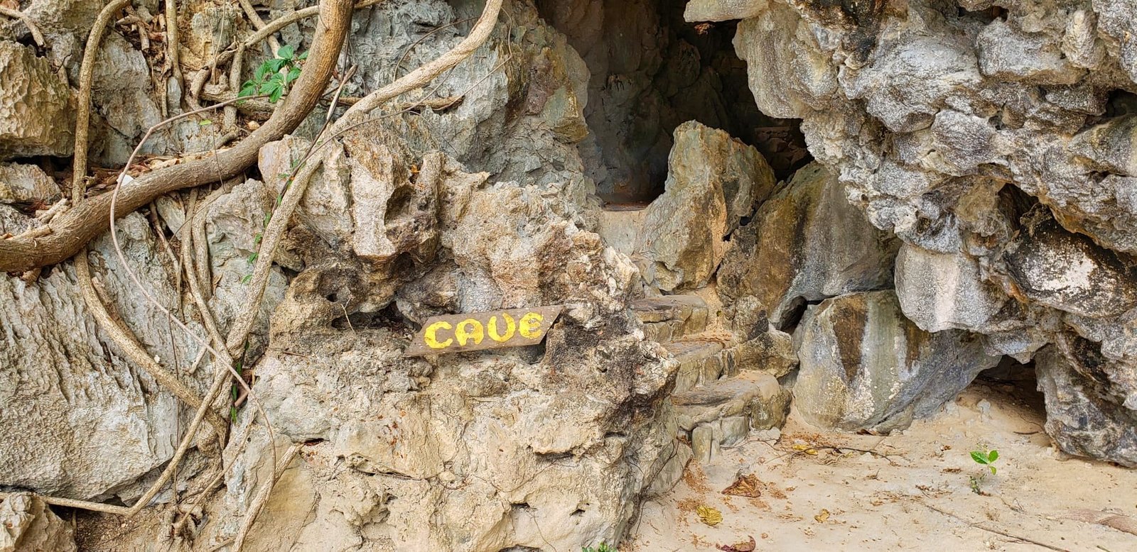 Sangat Island Dive Resort Cave Entrance