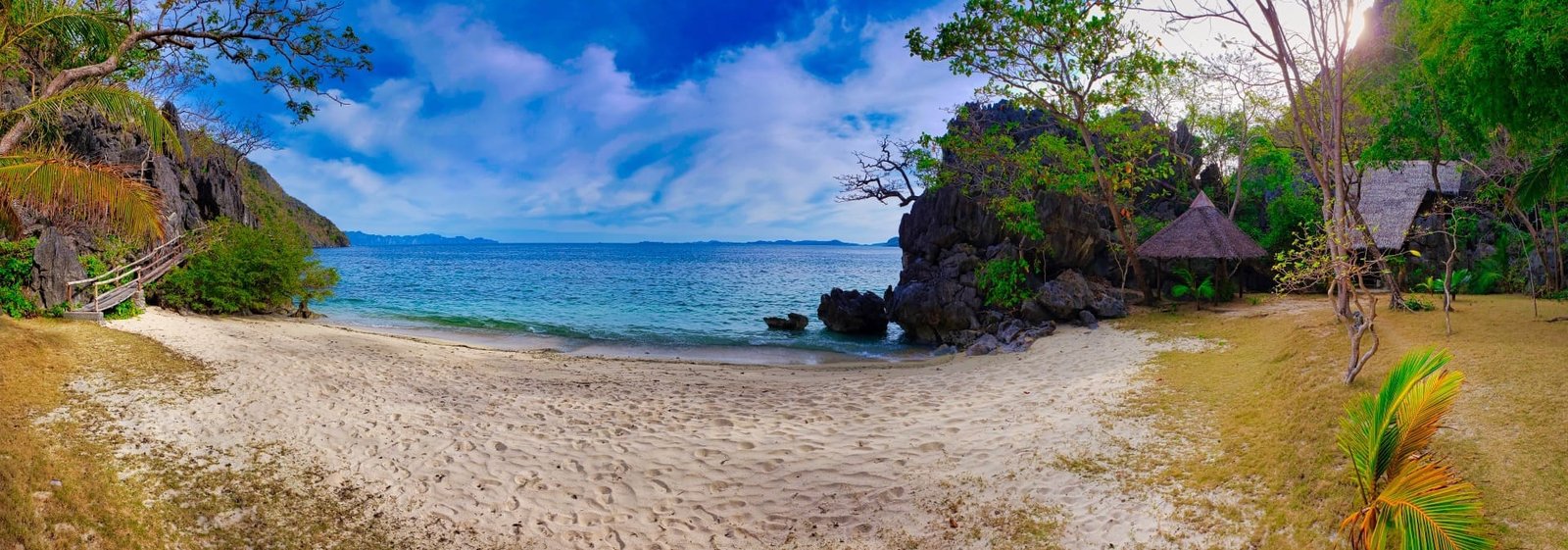 Sangat Island Dive Resort Villa Private Beach Panorama