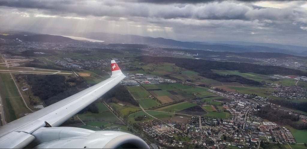 Swiss CS 100 ZRH to FRA take off