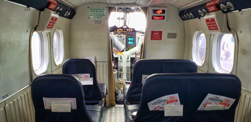 air vanuatu atr 42 interior cabin seats