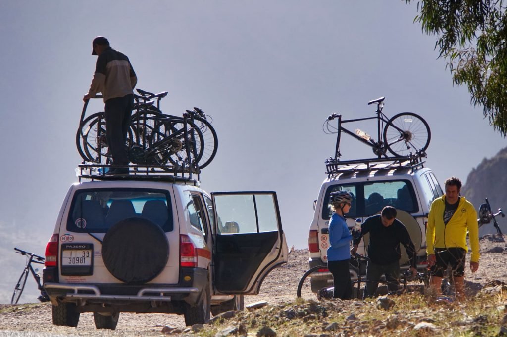 Cycle Morocco pit stop
