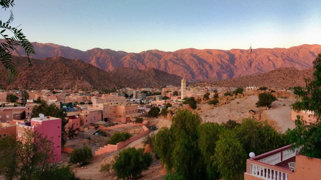 Cycle Morocco sunset mountains