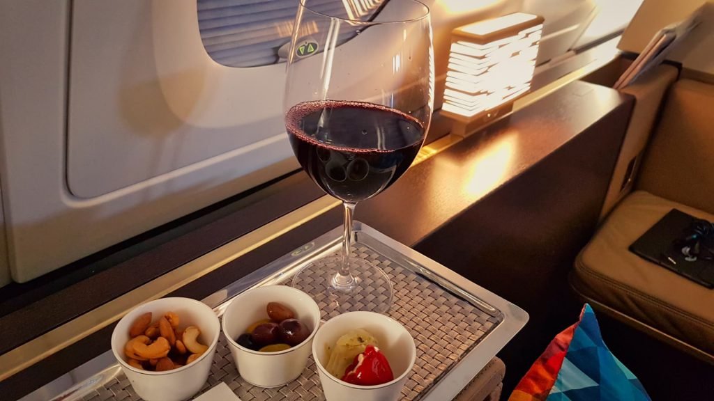 Etihad Apartment First Class Wine and nuts